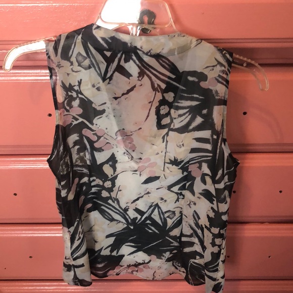 H&M sheet top with cami underneath - Picture 4 of 4